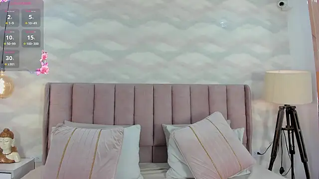 Snapshot of Katya_blonde chatting on 10/15/25, 12:16 Katya blonde online show from 10/15/25, 12:16