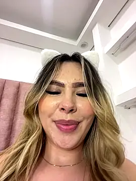 Snapshot of Katya_blonde chatting on 12/16/25, 06:51 Katya blonde online show from 12/16/25, 06:51