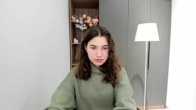 AmmieGerber online show from 10/08/25, 05:38