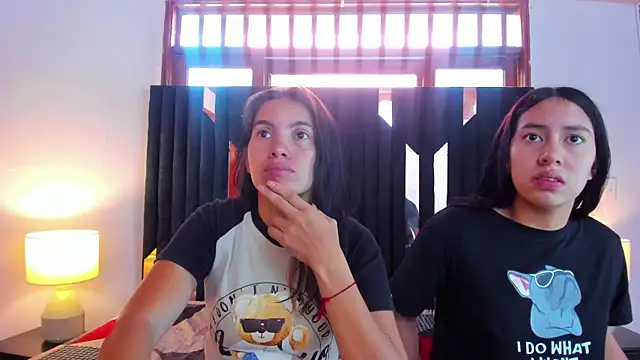 Sofy and Mia online show from 10/15/25, 12:05