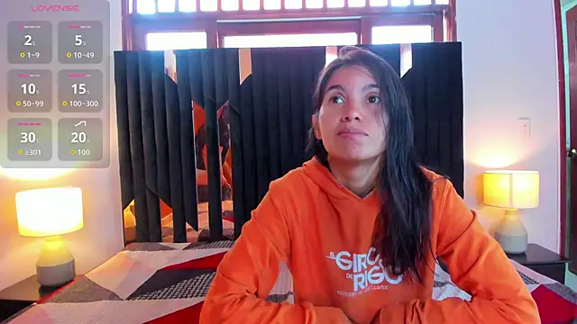 Sofy and Mia online show from 11/13/25, 12:37