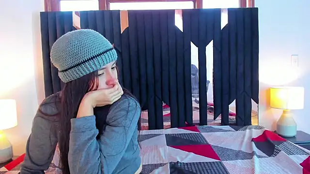 Sofy and Mia online show from 11/15/25, 12:34