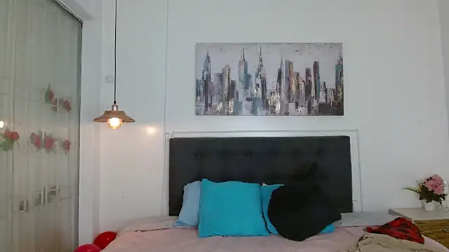 andresnoir  online show from 12/15/25, 02:21