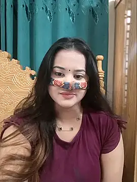 Snapshot of Beauty_Queen_Soniya chatting on 05/23/26, 11:58 Beauty Queen Soniya online show from 05/23/26, 11:58
