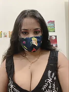Snapshot of Beauty_Queen_Soniya chatting on 07/12/26, 10:50 Beauty Queen Soniya online show from 07/12/26, 10:50