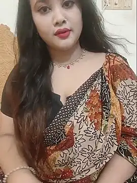Snapshot of Beauty_Queen_Soniya chatting on 07/23/26, 05:05 Beauty Queen Soniya online show from 07/23/26, 05:05