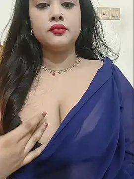 Snapshot of Beauty_Queen_Soniya chatting on 07/26/26, 01:03 Beauty Queen Soniya online show from 07/26/26, 01:03