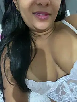 Snapshot of Brunamorenago chatting on 02/18/26, 12:45 Brunamorenago online show from 02/18/26, 12:45