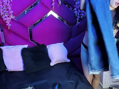 Gisell Squirt  online show from 11/08/25, 12:05