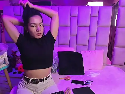 Gisell Squirt  online show from 11/19/25, 12:16