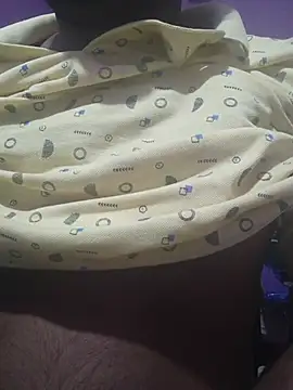 Snapshot of Y0ur_Slave chatting on 11/07/25, 04:40 Y0ur Slave online show from 11/07/25, 04:40