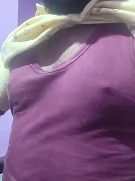 Snapshot of Y0ur_Slave chatting on 01/12/26, 02:00 Y0ur Slave online show from 01/12/26, 02:00