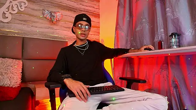 JacobBlackwell  online show from 10/06/25, 07:55