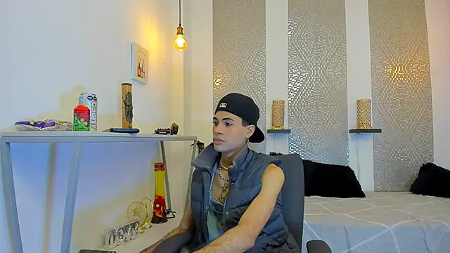 JacobBlackwell  online show from 11/10/25, 07:35