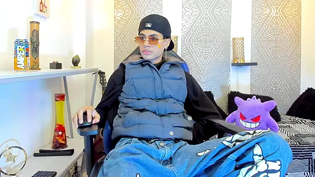 JacobBlackwell  online show from 11/16/25, 07:19