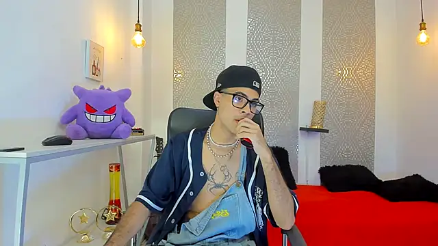 JacobBlackwell  online show from 11/22/25, 07:46