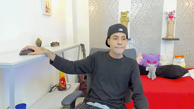 JacobBlackwell  online show from 12/04/25, 07:44