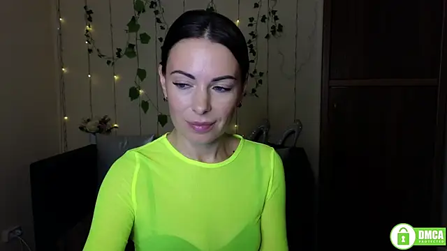 Rita lovvylyou online show from 10/24/25, 11:28