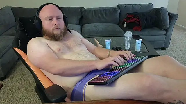 Snapshot of theballboy1 chatting on 11/15/25, 06:11 theballboy1 online show from 11/15/25, 06:11