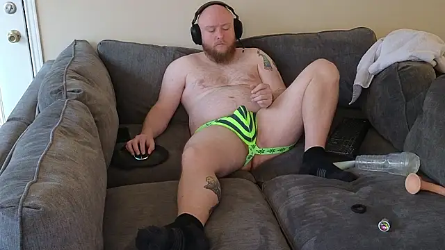 Snapshot of theballboy1 chatting on 02/05/26, 09:41 theballboy1 online show from 02/05/26, 09:41