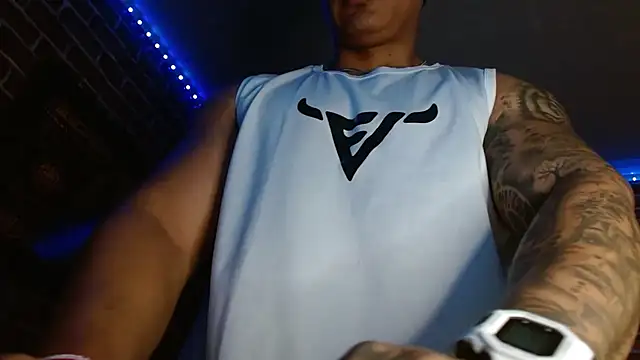 jordan bigcock  online show from 04/24/26, 03:36