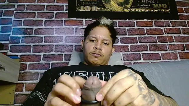Snapshot of jordan_bigcock_ chatting on 05/08/26, 12:05 jordan bigcock online show from 05/08/26, 12:05