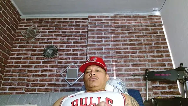Snapshot of jordan_bigcock_ chatting on 05/20/26, 03:07 jordan bigcock online show from 05/20/26, 03:07