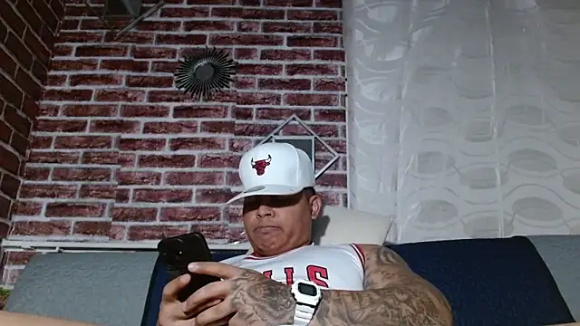 Snapshot of jordan_bigcock_ chatting on 06/15/26, 03:42 jordan bigcock online show from 06/15/26, 03:42
