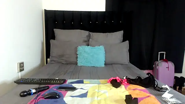 MissLola026 online show from 04/26/26, 12:30