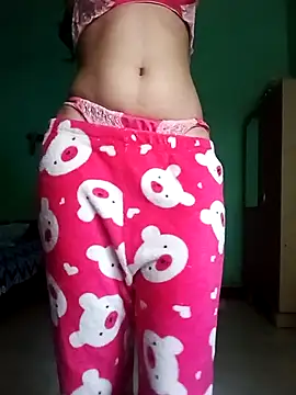 Hornyme18 online show from 10/27/25, 04:49