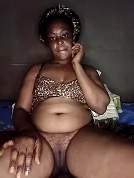 Snapshot of sexy-Luke chatting on 10/29/25, 08:21 sexy-Luke online show from 10/29/25, 08:21