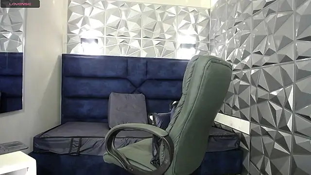 Snapshot of nairobi8 chatting on 02/18/26, 10:06 nairobi8 online show from 02/18/26, 10:06