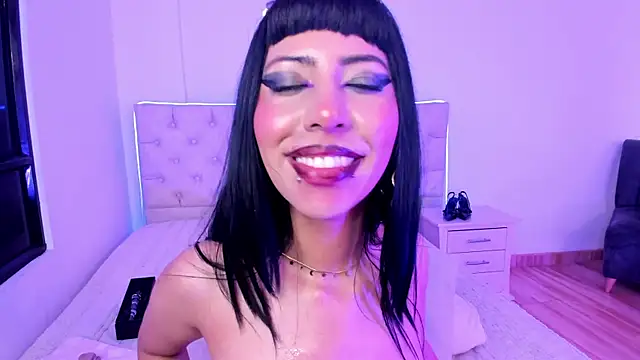 Snapshot of Nina_fox_0691 chatting on 05/15/26, 11:45 Nina fox 0691 online show from 05/15/26, 11:45