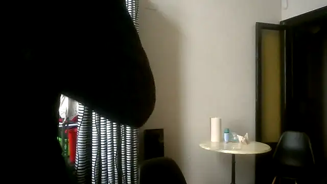 Snapshot of SuperValentina chatting on 03/21/26, 02:20 SuperValentina online show from 03/21/26, 02:20