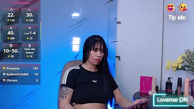 Snapshot of -HelloKitty_ chatting on 10/07/25, 08:44 -HelloKitty  online show from 10/07/25, 08:44