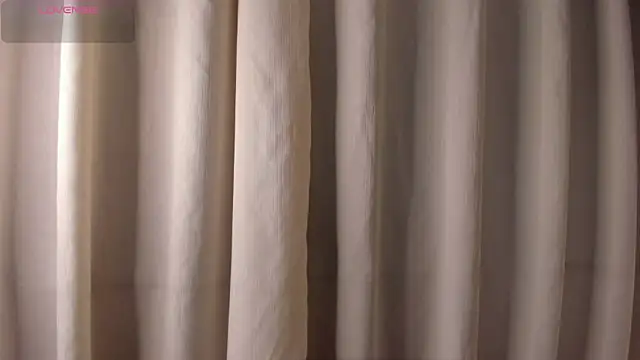 allisonpariss online show from 06/17/26, 11:23