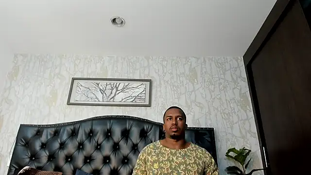 Snapshot of DenzelRios chatting on 04/30/26, 03:46 DenzelRios online show from 04/30/26, 03:46