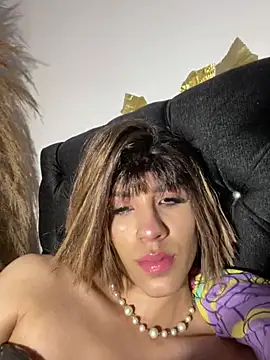 Snapshot of SiaraRealist chatting on 03/09/26, 05:33 SiaraRealist online show from 03/09/26, 05:33