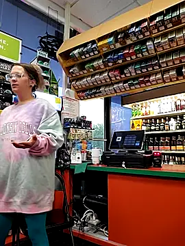 Snapshot of Cassaroll333 chatting on 10/27/25, 03:05 Cassaroll333 online show from 10/27/25, 03:05