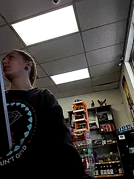 Snapshot of Cassaroll333 chatting on 11/16/25, 03:28 Cassaroll333 online show from 11/16/25, 03:28