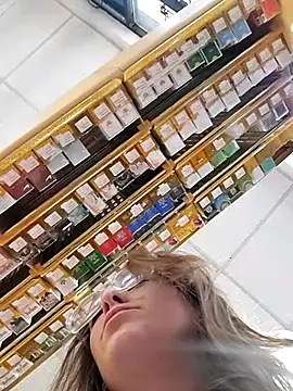 Snapshot of Cassaroll333 chatting on 11/17/25, 04:13 Cassaroll333 online show from 11/17/25, 04:13