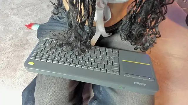 Violeta js online show from 12/22/25, 06:32