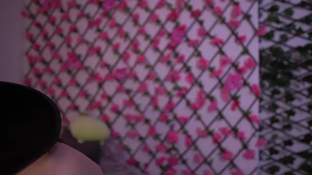 Petite Polly online show from 10/28/25, 06:10