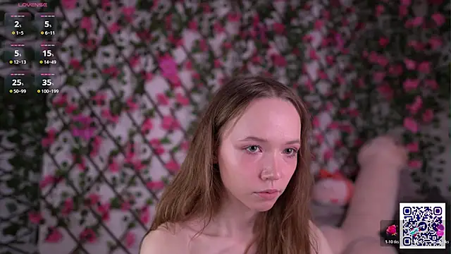 Petite Polly online show from 11/18/25, 06:12