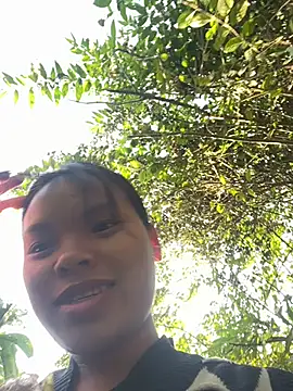 hello-cute online show from 11/27/25, 01:07