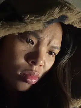 hello-cute online show from 11/28/25, 06:43