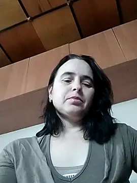 Snapshot of Ella-433 chatting on 02/17/26, 09:28 Ella-433 online show from 02/17/26, 09:28