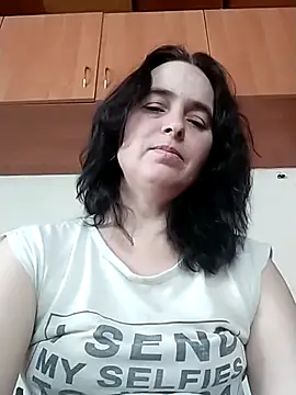 Snapshot of Ella-433 chatting on 02/20/26, 07:43 Ella-433 online show from 02/20/26, 07:43