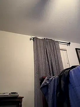 Snapshot of outlawINlaw13 chatting on 11/18/25, 01:44 outlawINlaw13 online show from 11/18/25, 01:44