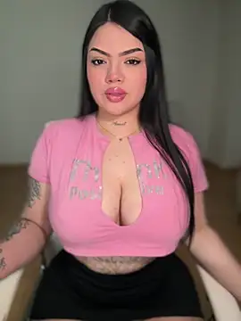 Snapshot of dulcemarianh_ chatting on 04/29/26, 03:21 dulcemarianh online show from 04/29/26, 03:21